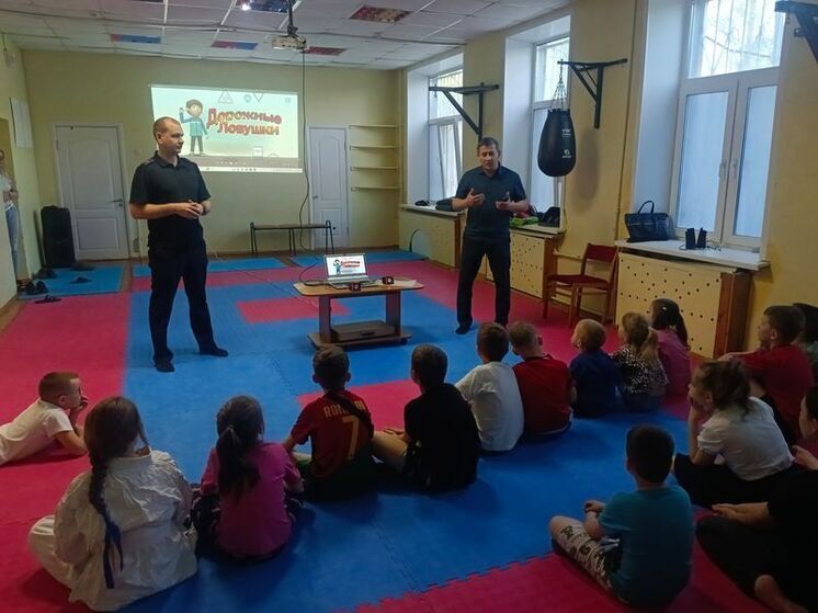 Калужским школьникам показали сложные дорожные ситуации