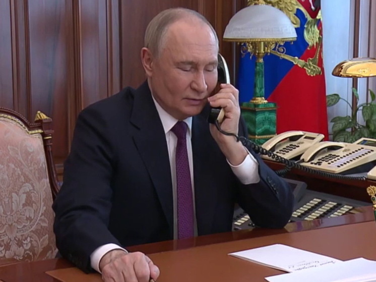 Путин позвонил пострадавшему при атаке дрона главе Беловского района Волобуеву