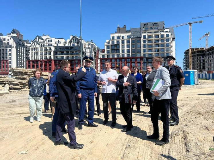 Прокуратура Калининграда проверила обустройство дорог у нового здания школы №58