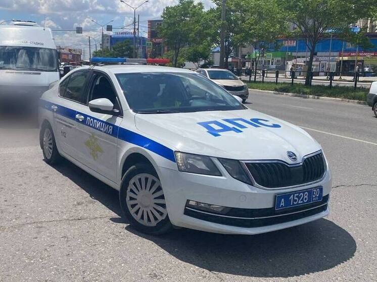 В Астрахани за нарушения ПДД к ответственности привлекли водителя автобуса