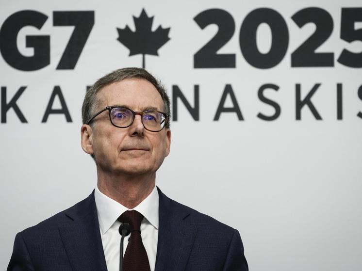 G7 грозит усилить давление на РФ в случае продолжения конфликта