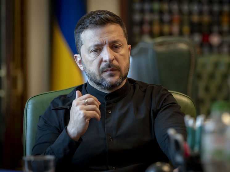 Дубинский: Зеленский хочет уничтожить Украину, чтобы избежать ответственности
