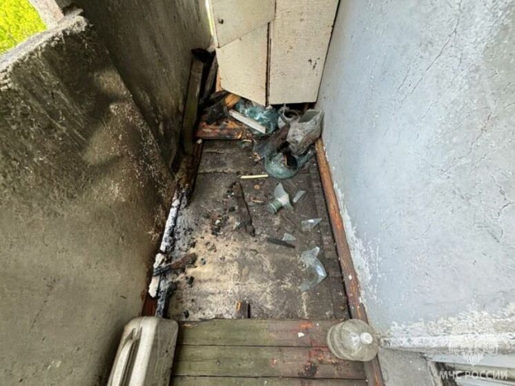 В Ангарске из-за банки с водой загорелся балкон
