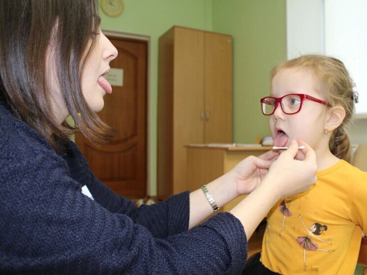 В Тюмени организованы занятие школы для родителей «неговорящих» детей
