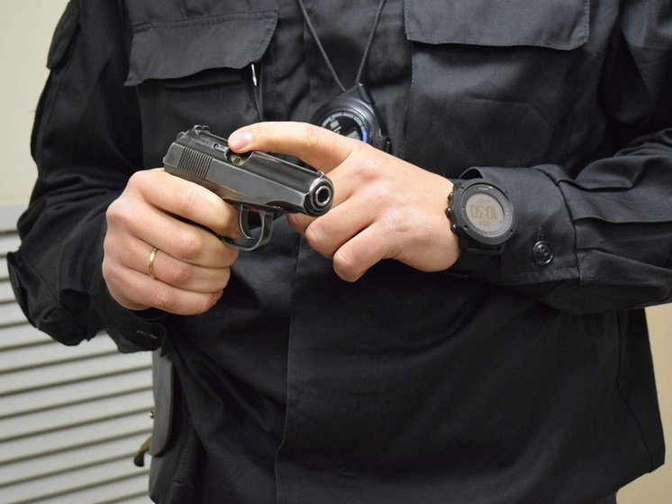 Омич устроил стрельбу во дворе жилого комплекса в Тюмени