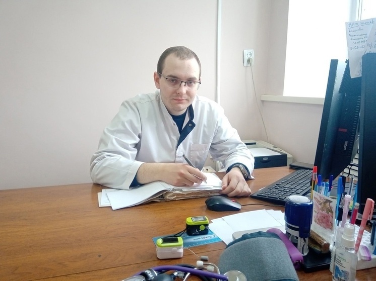 Молодой терапевт Евгений Кузьмин начал работу в Новоржевском филиале межрайонной больницы