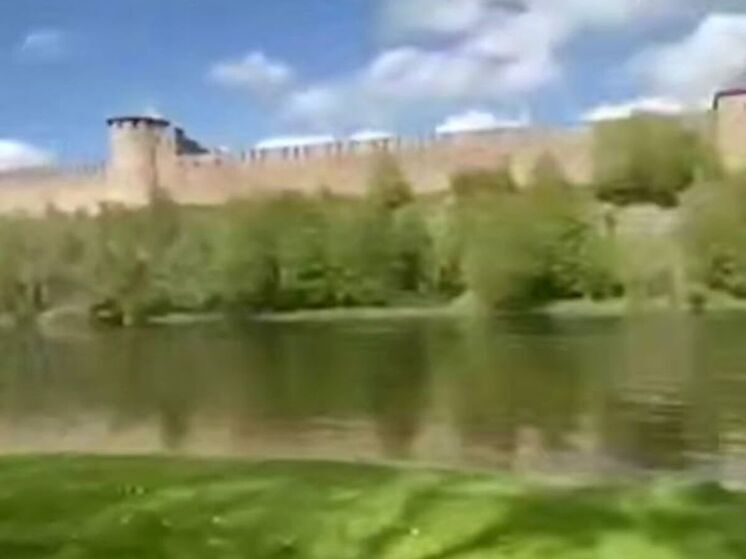 Неопознанный пловец пересек границу России из Эстонии по реке Нарва