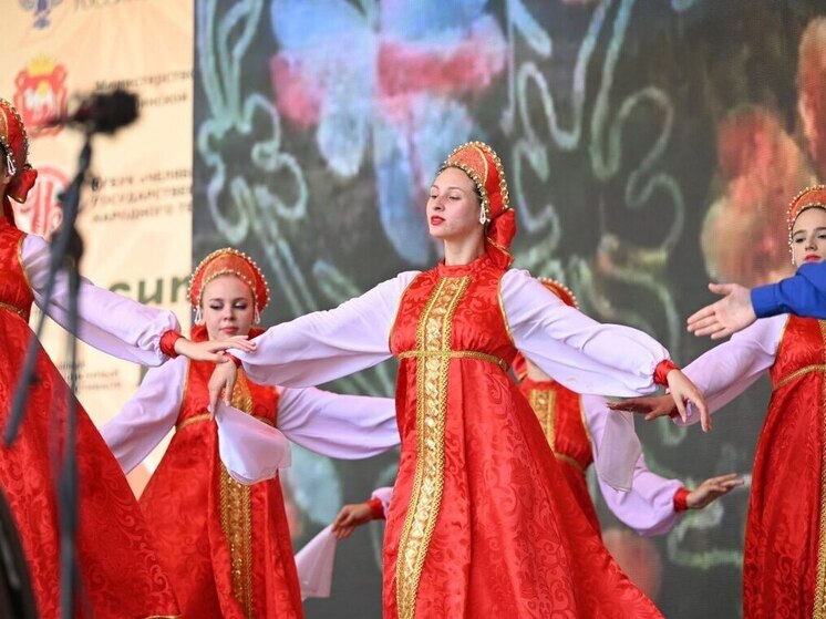 Патриотическая песня, как жанр, существует давно, и сейчас это направление активно развивается
