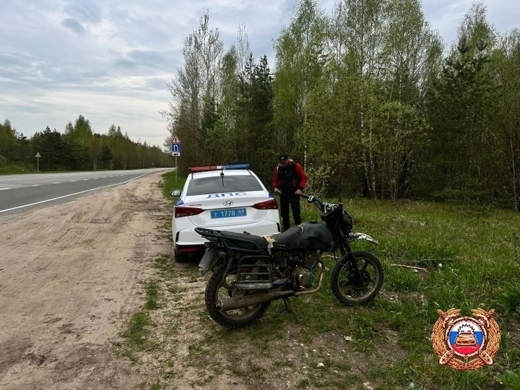 Под Тверью инспекторы ловили нарушителей на мототехнике