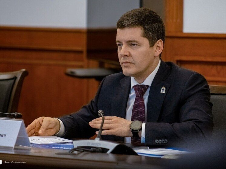 Глава ЯНАО рассказал министру транспорта РФ о развитии транспортной инфраструктуры в ЯНАО