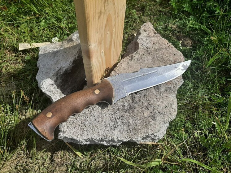  Житель Хакасии лишился мобильника и свободы из-за самодельного ножа