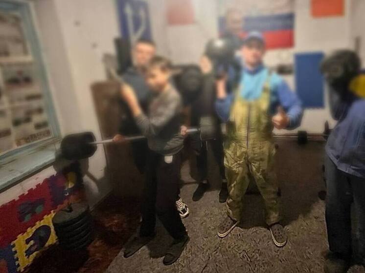 «Качалку» оборудовали генические школьники в заброшенном доме