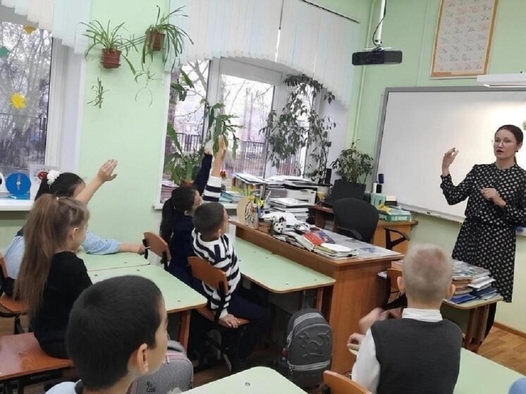 Опрос: три четверти родителей потратят детские накопления на образование