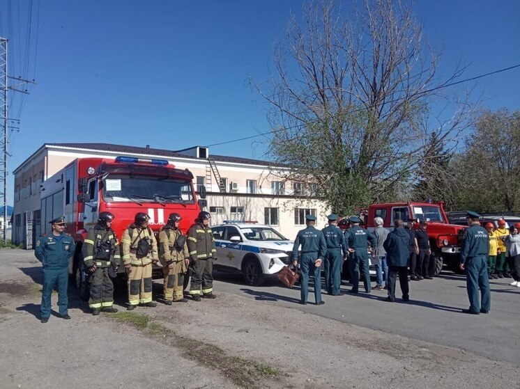 В Кузнецком районе проходят масштабные учения по отработке действий при ЧС