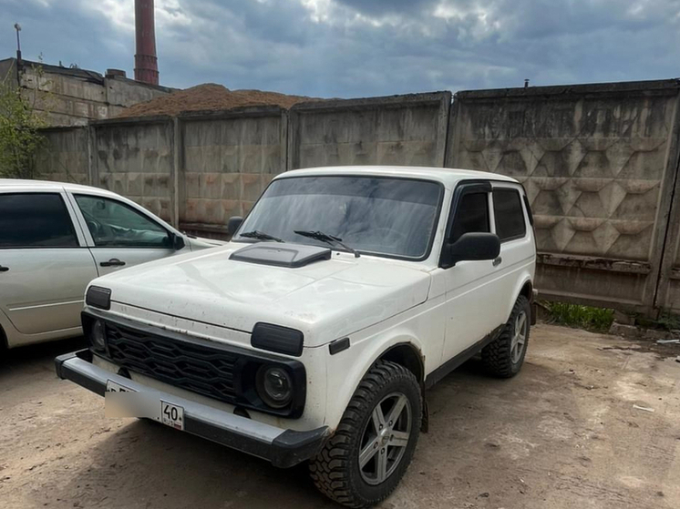 У жителя бабынинского района за неуплату алиментов забрали «Ниву»