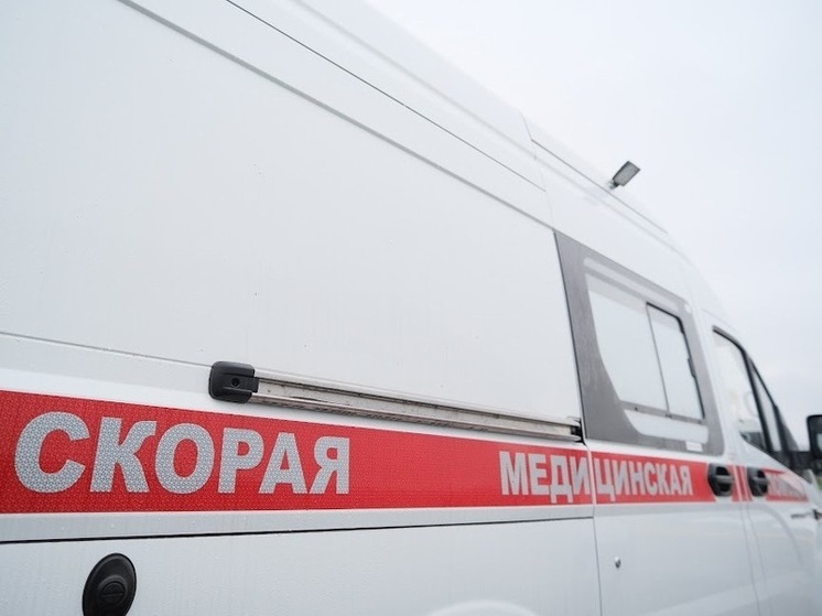 В Волгоградской области в ДТП пострадал водитель ВАЗа