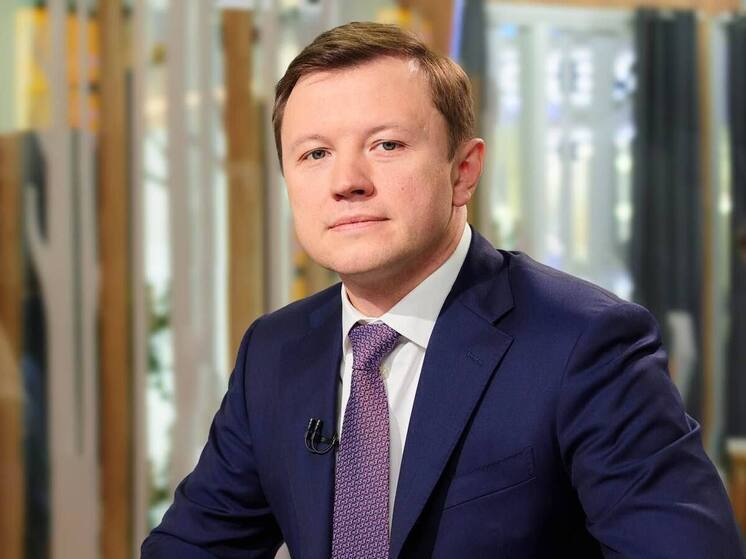 Владимир Ефимов: свыше 90 тысяч квадратных метров передано в центры долголетия