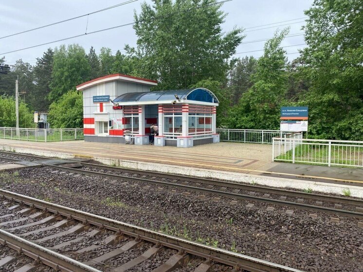 Поезд насмерть сбил 16-летнего подростка в Новосибирске