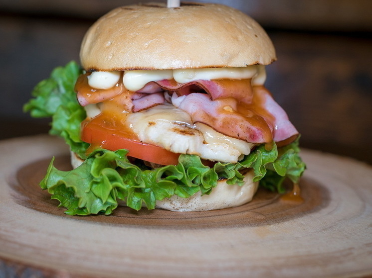 Врач назвал два продукта, которые провоцируют жировую болезнь печени