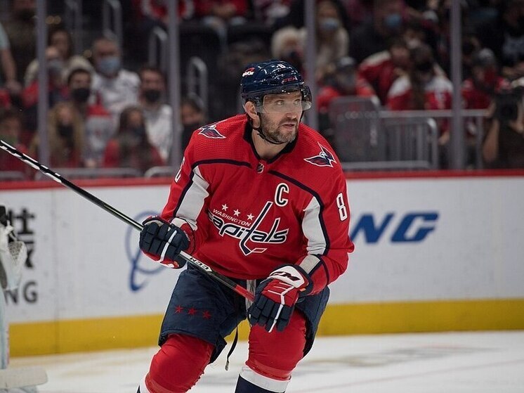 Прибывшего в Москву Овечкина пригласили в Госдуму