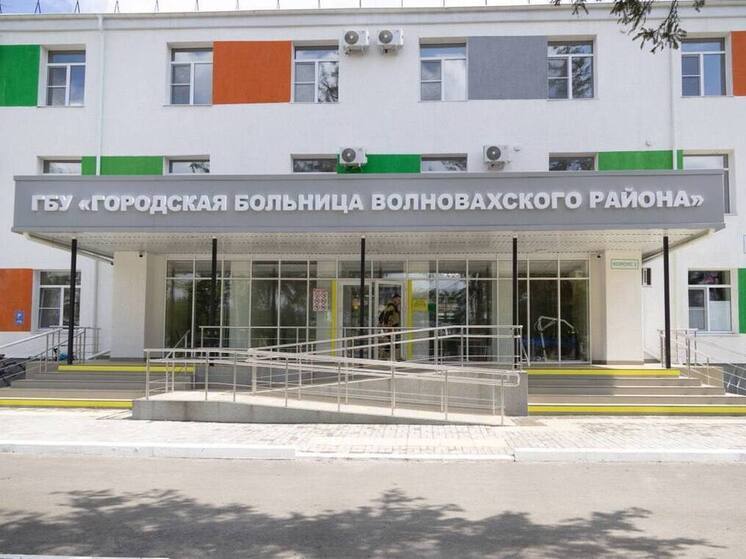 Медпрепараты в больницу Волновахи передал Салехард