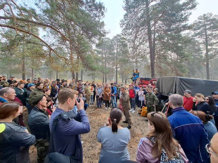 Первую тренировку по тушению лесных пожаров провели для добровольцев в Чите