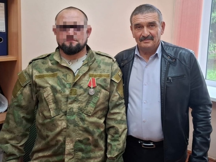 Участника СВО из Башкирии наградили медалью Суворова