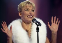 Ирина Понаровская не раз удивляла поклонников яркими образами