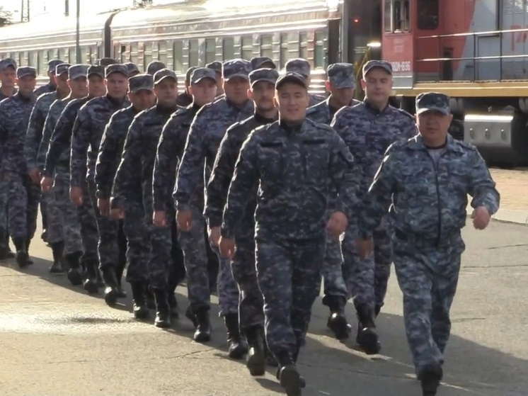 Домой в Хакасию вернулись полицейские с Северного Кавказа