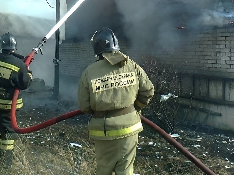В Острогожском районе Воронежской области сгорел дом