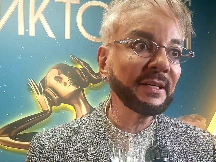 Певец Филипп Киркоров, как известно, несколько дней назад был госпитализирован в клинику из-за последствий ожога, который он получил на концерте