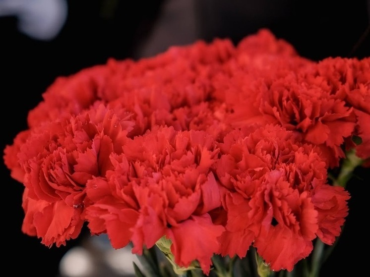 В Волгограде простились с экс-директором школы № 100