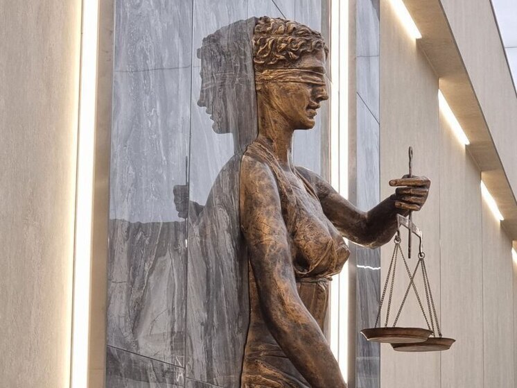 После жалобы петербуржца Верховный суд внес новые правила по кредиткам
