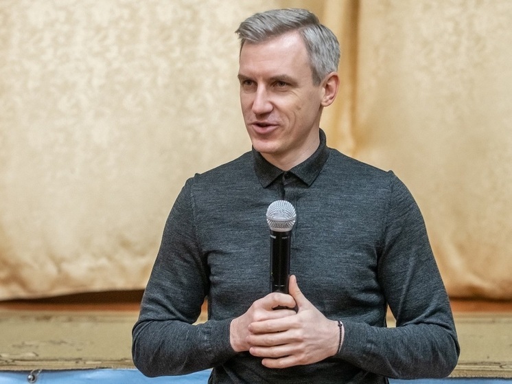 Василий Анохин поздравил смоленских химиков с профессиональным праздником