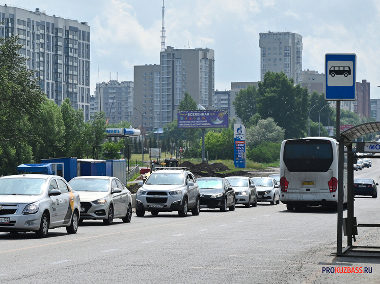 Пробки образовались на дорогах Кемерова