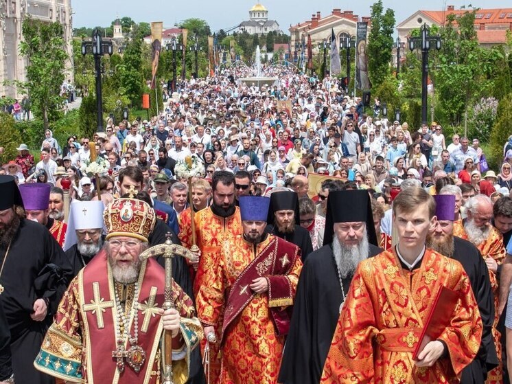 В Крыму отметили День крещения князя Владимира и его дружины в Херсонесе