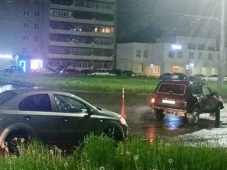 В Великом Новгороде пассажирка сломала предплечье в ДТП с «Ладой» и «Шевроле»