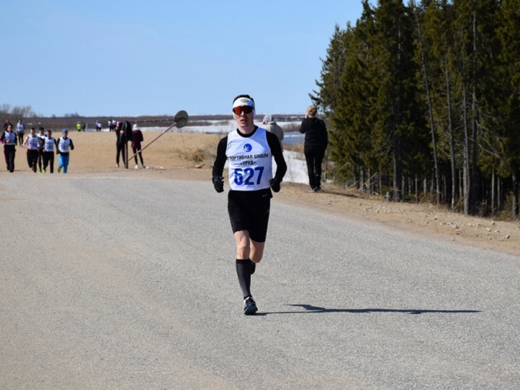 Сотрудники полиции в НАО приняли участие в легкоатлетическом забеге