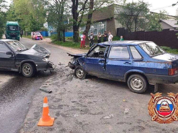 В Тверской области столкнулись два "ВАЗа": один из водителей в больнице