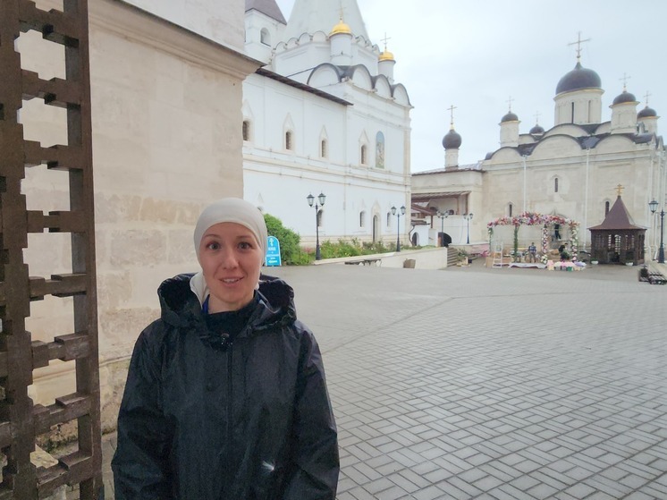 Во Владычном женском монастыре Серпухова паломникам предлагают «примерить» опыт монашества