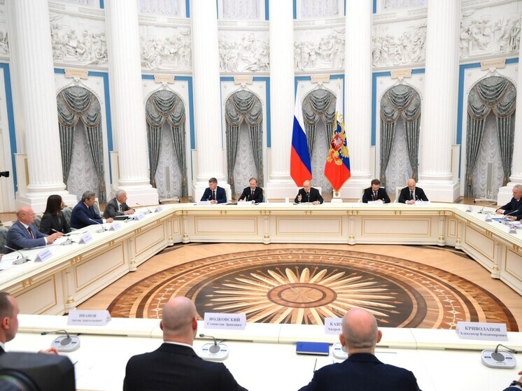 Руководитель КЭАЗ посетил встречу Путина с представителями деловых кругов