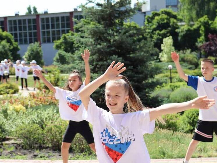 Более двухсот пришкольных лагерей откроют в ЛНР на летних каникулах