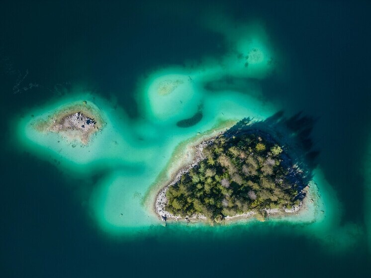 Магнитуда землетрясения у острова Ява составила 5,6