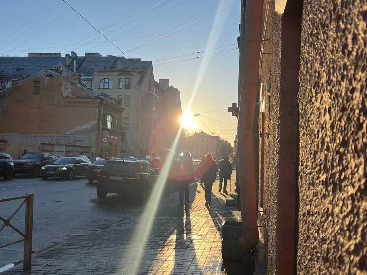 В день своего 322-летия Петербург одарит жителей солнечной и сухой погодой