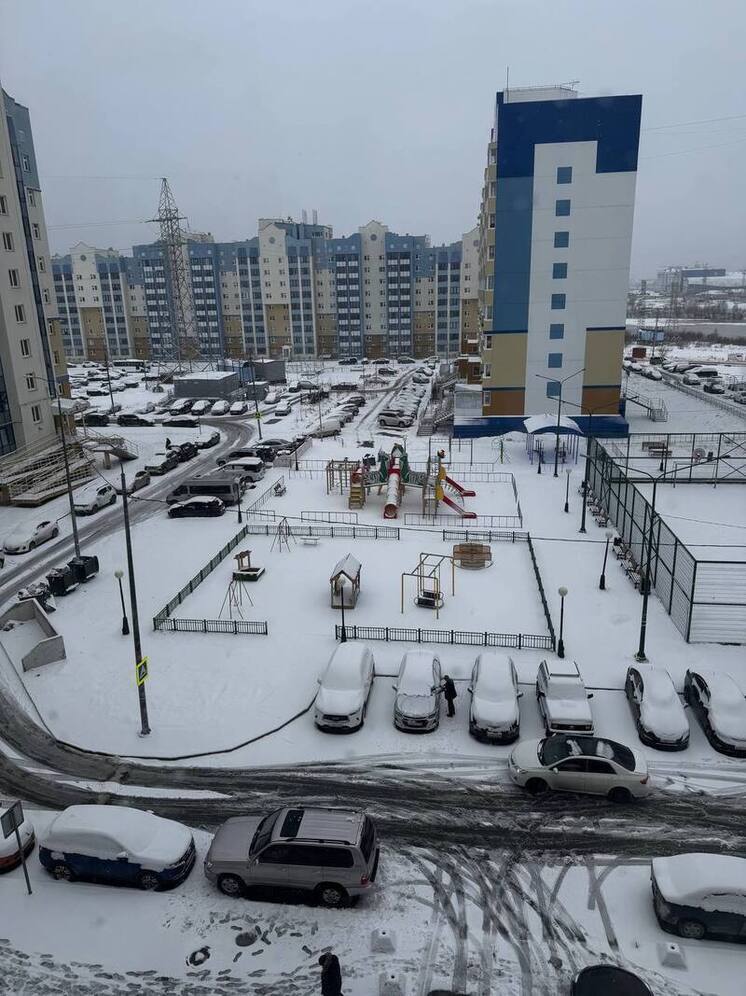 Салехард завалило снегом 27 мая