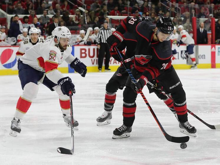 «Каролина» выиграла первый за 19 лет матч в финале конференции Кубка Стэнли