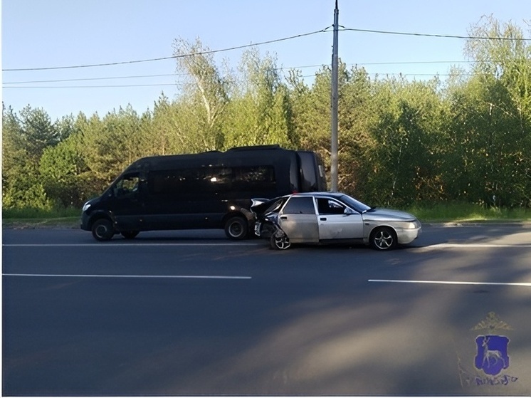 В Самарской области две пожилые женщины пострадали в ДТП с KIA и «двенадцатой»