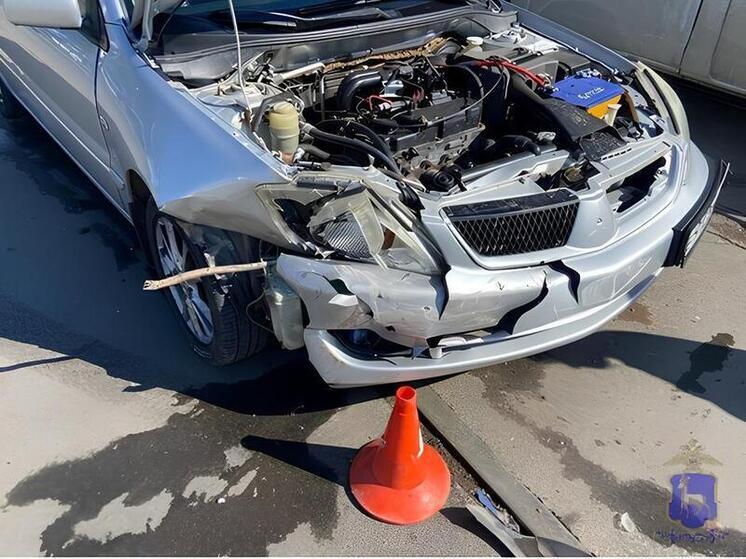 В Самаре 25-летний водитель на Mitsubishi влетел в 20-летнюю девушку на Opel