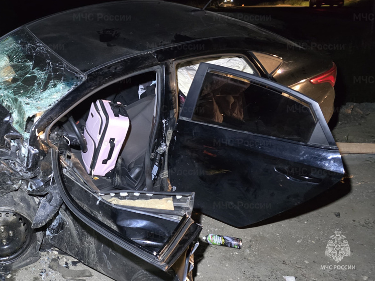 В Боровском районе жёстко столкнулись две иномарки