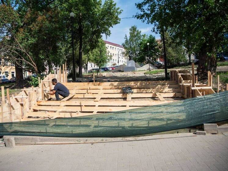 В Курске начался новый этап работ в сквере «Спутник»
